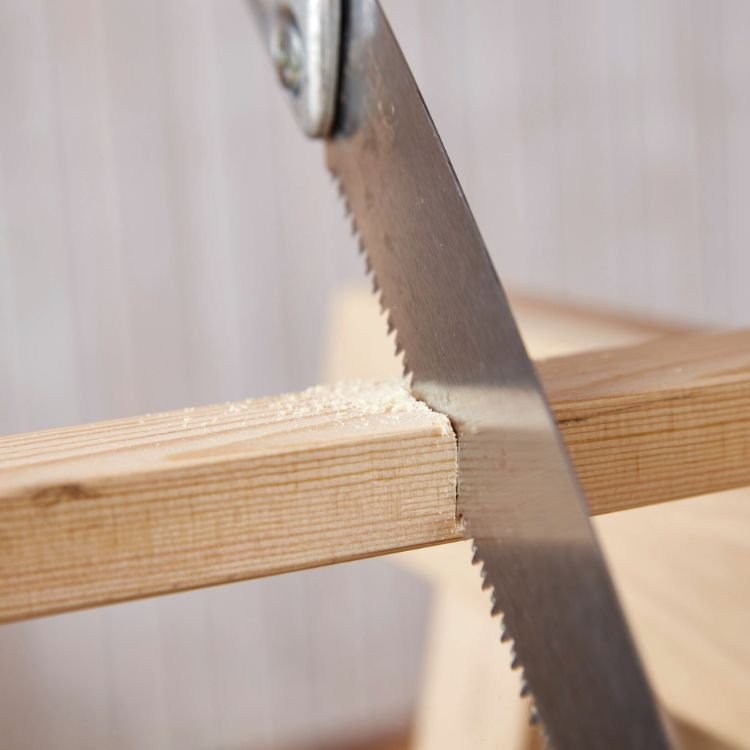 Trusted emergency carpentry service for home safety issues